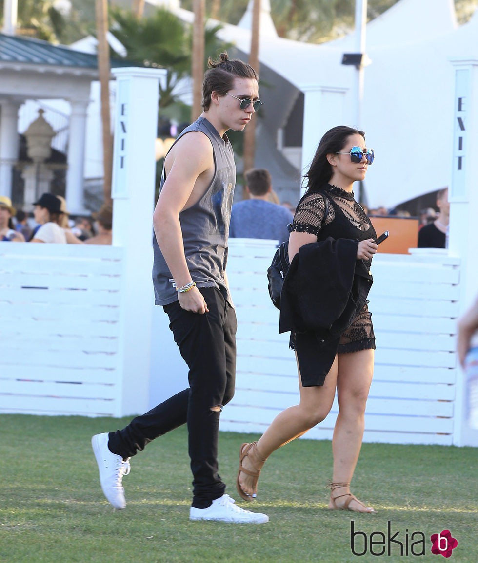 Brooklyn Beckham en el festival de Coachella 2016