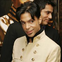 Prince en la presentación del videoclip 'Te amo corazón'