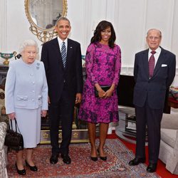 La Reina Isabel y el Duque de Edimburgo con los Obama en un almuerzo en el Castillo de Windsor