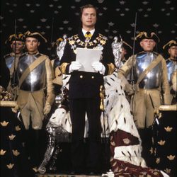 Carlos Gustavo de Suecia en su coronación como Rey en 1973