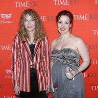 Mia Farrow y Dylan Farrow en la fiesta organizada por la revista Time en Nueva York