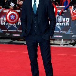 Chris Evans en la premiere de la película 'Capitán América: Civil War' en Londres