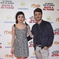 Olivia Delcán  y Pablo Nieto en la premiere de la película 'La noche que mi madre mató a mi padre' en Madrid