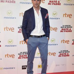 Álex Adrover en la premiere de la película 'La noche que mi madre mató a mi padre' en Madrid