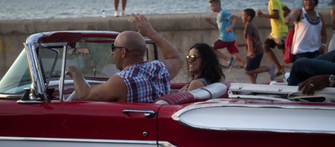 Vin Diesel y Michelle Rodriguez  se divierten en el rodaje de 'Fast & Furious 8' en Cuba