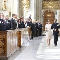 Carlos Felipe y Sofia de Suecia en el Te Deum de 70 cumpleaños de Gustavo de Suecia