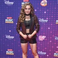 Brec Bassinger en los Radio Disney Music Awards 2016