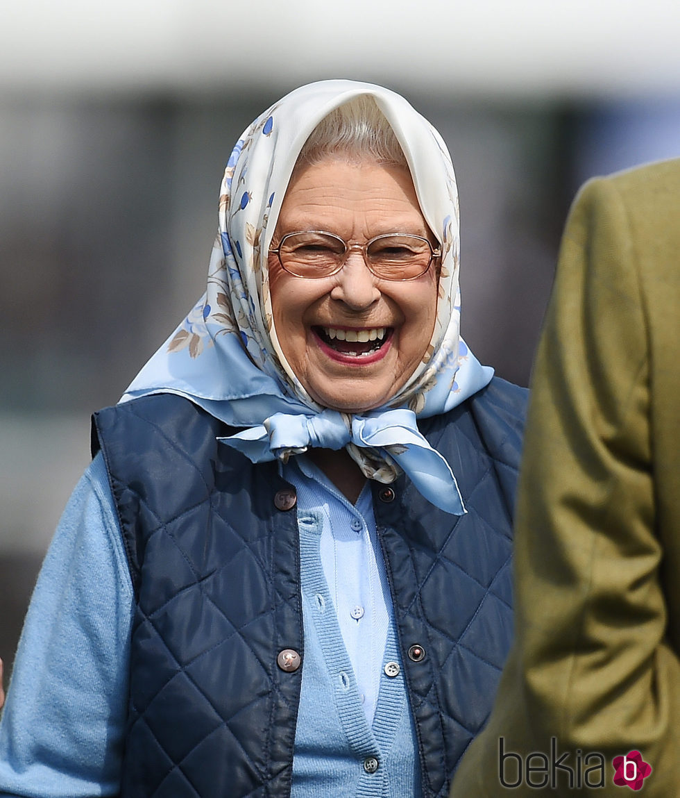 La Reina Isabel ríe divertida en el Royal Windsor Show