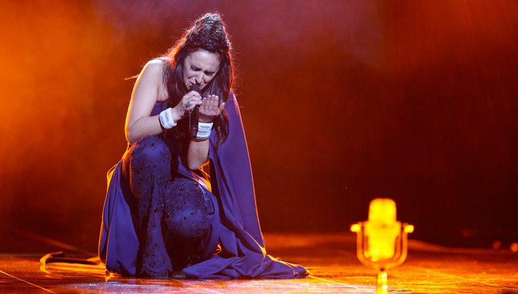 Jamala, representante de Ucrania, actuando como ganadora de Eurovision 2016