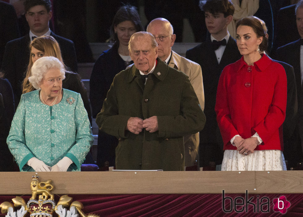 La Reina Isabel II de Inglaterra, el Duque de Edimburgo y la Duquesa de Cambridge en el Royal Windsor Horse Show 2016