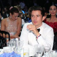 Orlando Bloom y Katy Perry en la Gala amfAR de Cannes 2016