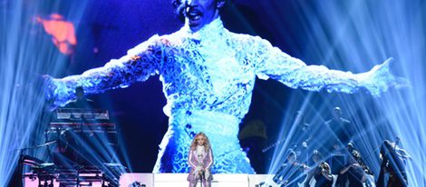 Madonna homenajea a Prince en los Premios Billboard 2016