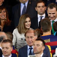 Los Reyes Felipe y Letizia saludan a Milan y Sasha Piqué