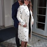 Iván Sánchez y Kate del Castillo promocionando 'La reina del sur' en Beverly Hills