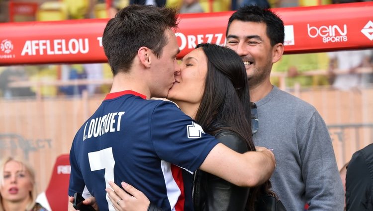 Louis Ducruet besa a Marie Chevallier en un partido benéfico en Mónaco