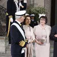 Carlos Gustavo y Silvia de Suecia con Ewa y Olle Westling en el bautizo de Oscar de Suecia