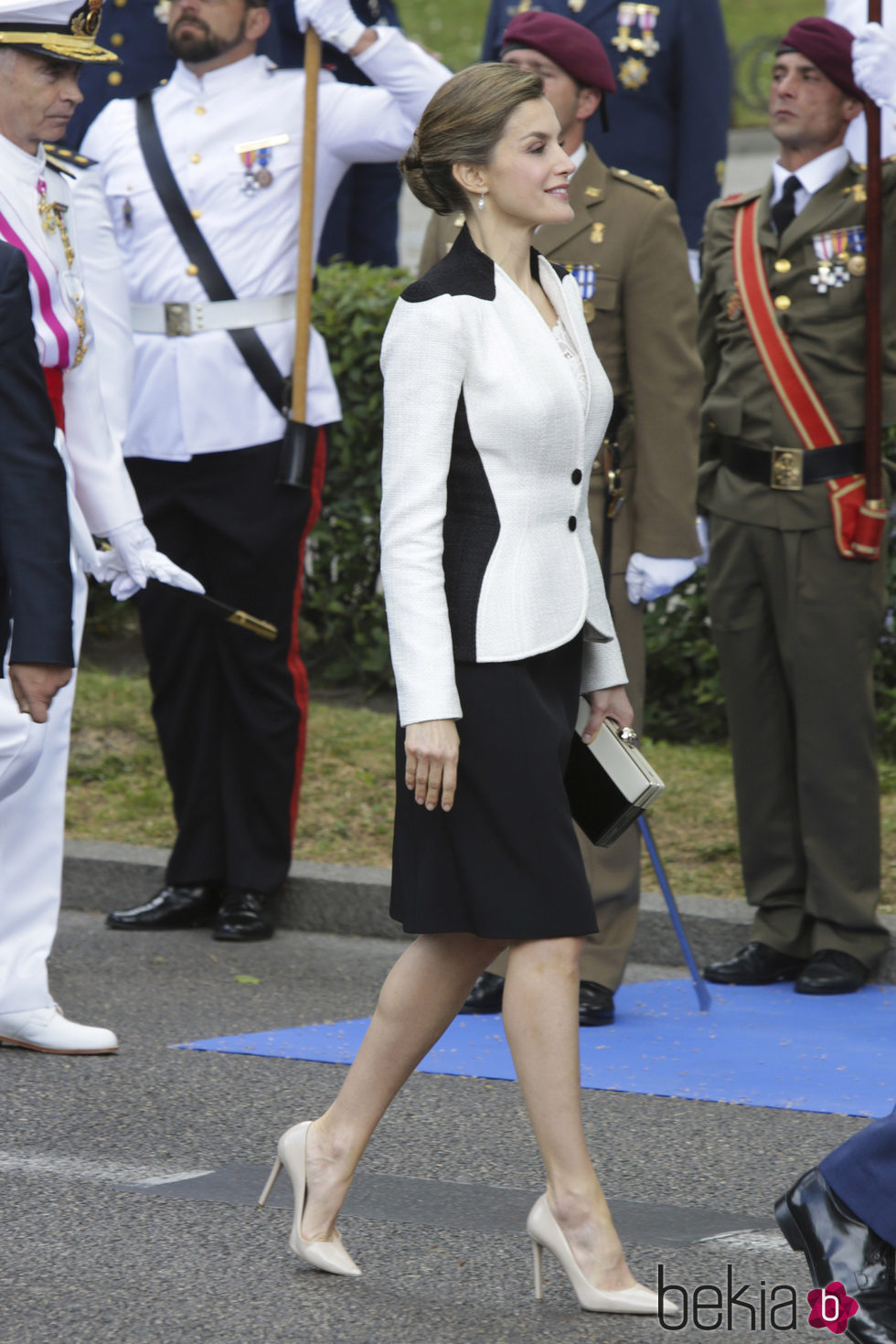 Reina Letizia durante el desfile de las Fuerzas Armadas 2016