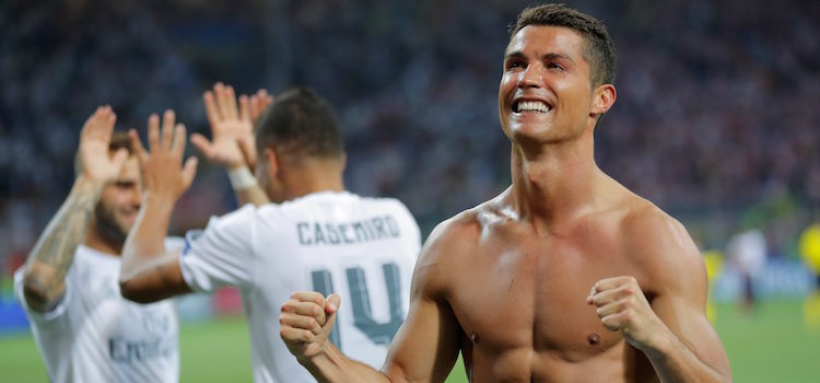 Cristiano Ronaldo celebra la victoria del Real Madrid en la final de la Champions League 2016