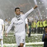 Cristiano Ronaldo con su hijo en la celebración de la undécima Champions en el Santiago Bernabéu