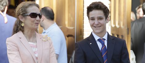 Froilán, muy sonriente junto a la Infanta Elena en la corrida de la Beneficencia 2016