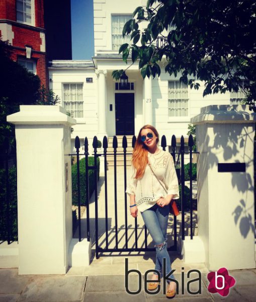Lindsay Lohan en la casa de los padres de Annie de 'Tú a Londres y yo a California'