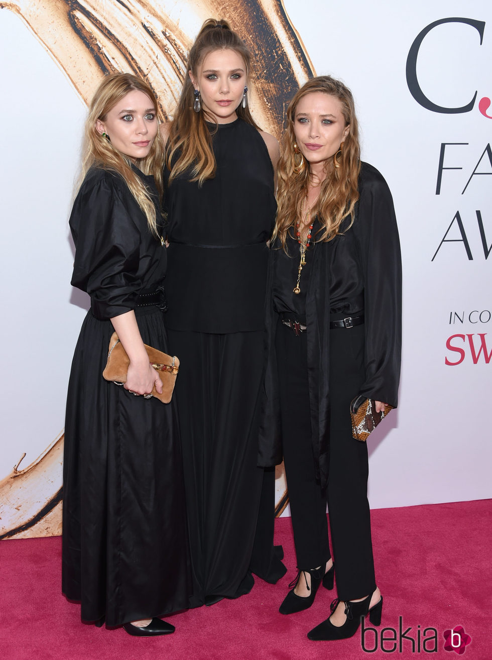 Las tres hermanas Olsen reunidas en los CFDA Fashion Awards 2016