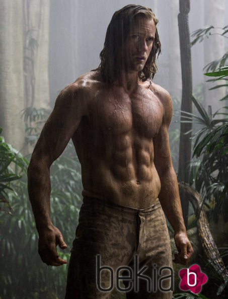 Alexander Skarsgard con el torso desnudo en 'La Leyenda de Tarzán'