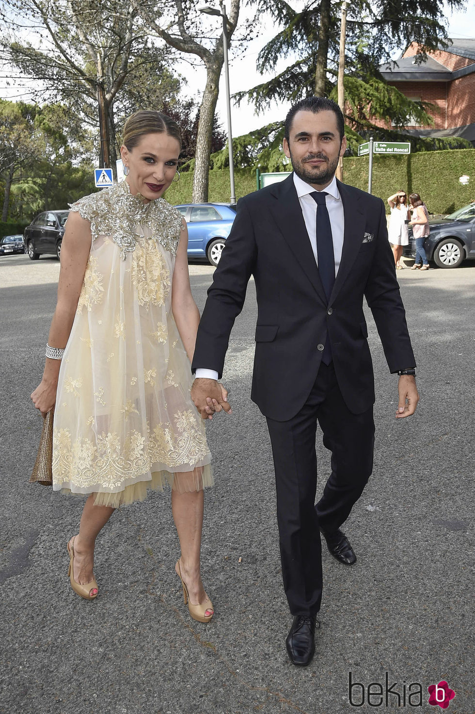 Carola Baleztena y Emiliano Suárez en la boda de Sara Verdasco y Juan Carmona