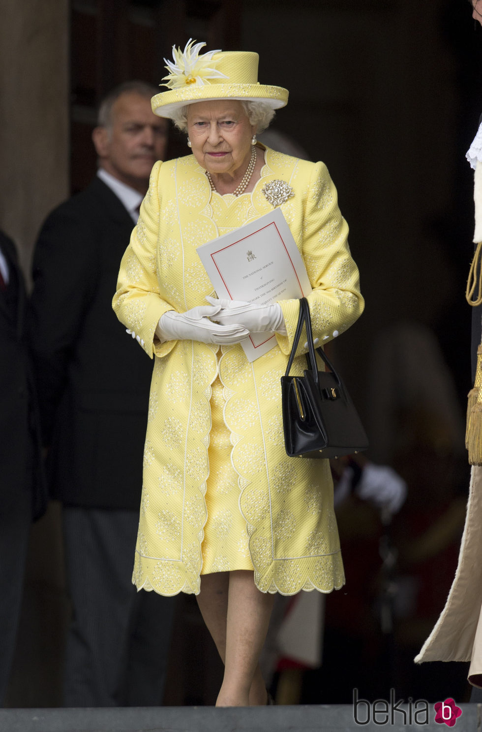 la Reina Isabel II de Inglaterra en la misa por el 90 cumpleaños de la Reina Isabel II de Inglaterra