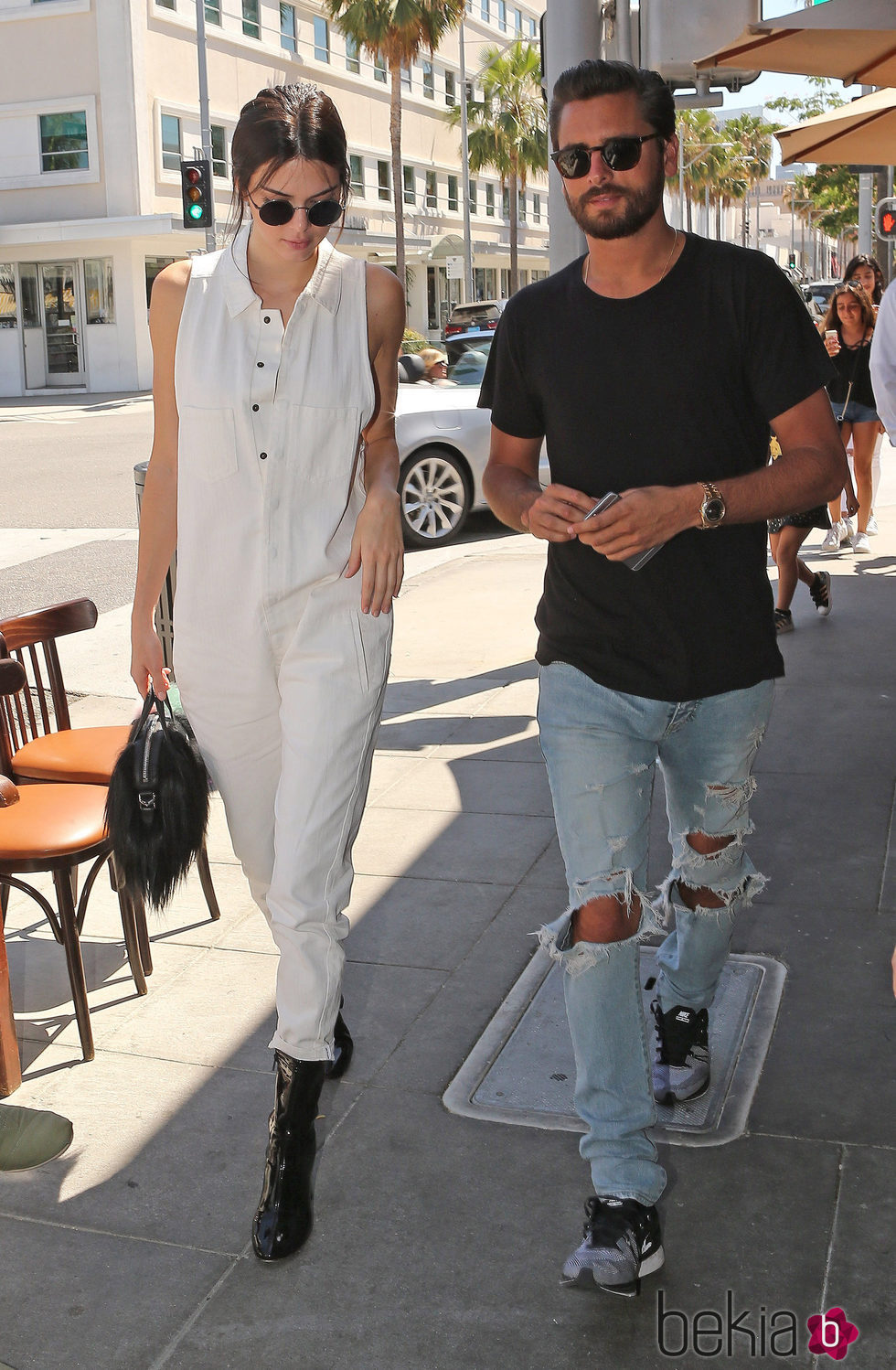 Kendall Jenner y Scott Disick por las calles de Beverly Hills