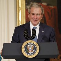 George W. Bush durante la ceremonia de presentación