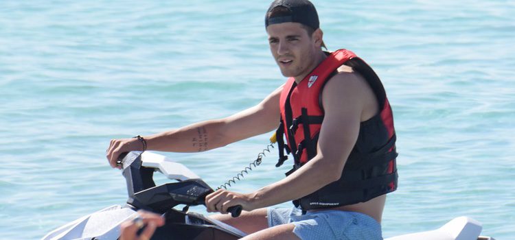 Álvaro Morata en moto de agua en Formentera