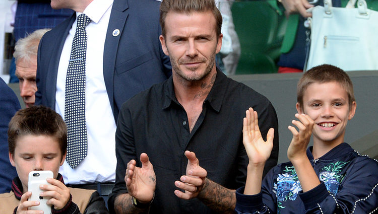 David Beckham con sus hijos Romeo y Cruz en Wimbledon 2016