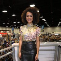 Nathalie Emmanuel en la firma de 'Juego de Tronos' durante la Comic-Con 2016