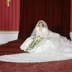 Lady Di vestida de novia el día de su boda