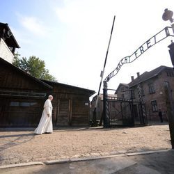 El Papa Francisco visita el excampo de exterminio nazi de Auschwitz Birkenau