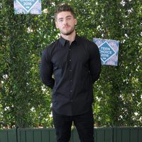Cody Christian en los Teen Choice Awards 2016