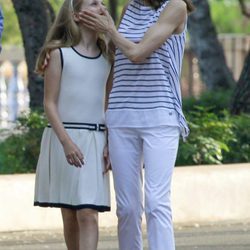 La Reina Letizia se divierte con la Princesa Leonor
