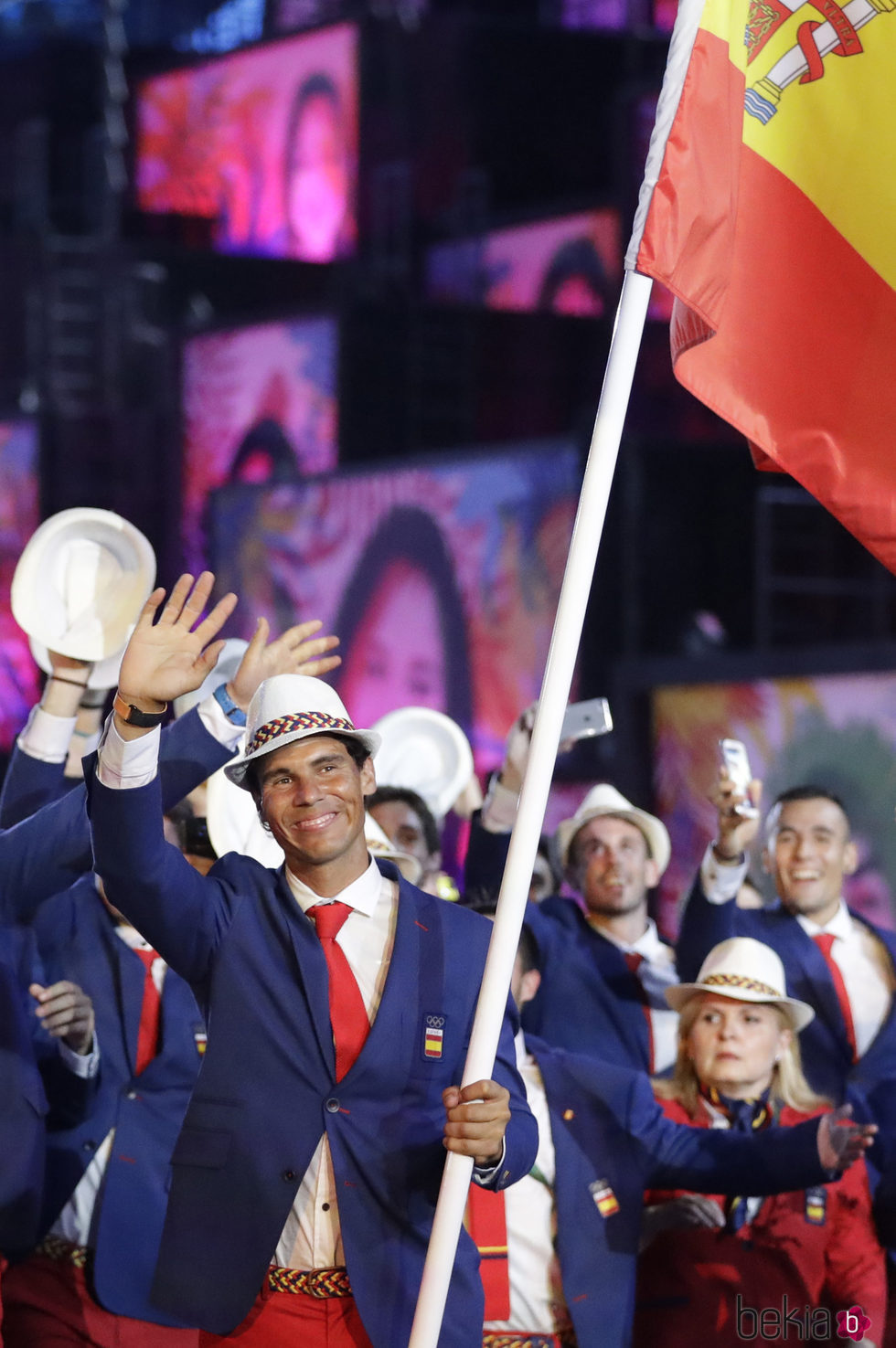 Rafa Nadal con la bandera de España en la ceremonia de inauguración de los Juegos Olímpicos de Río 2016