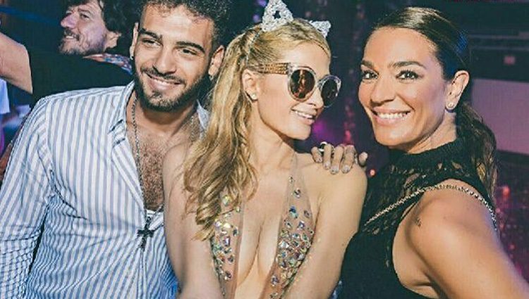Raquel Bollo y su hijo Manuel Cortés con Paris Hilton en Ibiza
