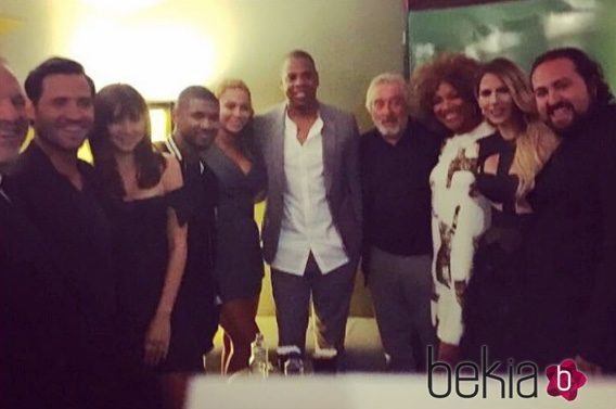 Ana de Armas, Edgar Ramírez, Usher y Robert de Niro con Beyoncé y Jay Z