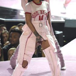 Rihanna con un gesto gracioso en los VMA's 2016
