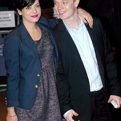 Lily y Alfie Allen en el The Times BFI London Film Festival en 2007