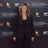 Emma Suárez en la alfombra roja de la gala inaugural del Festival de Cine de San Sebastián 2016