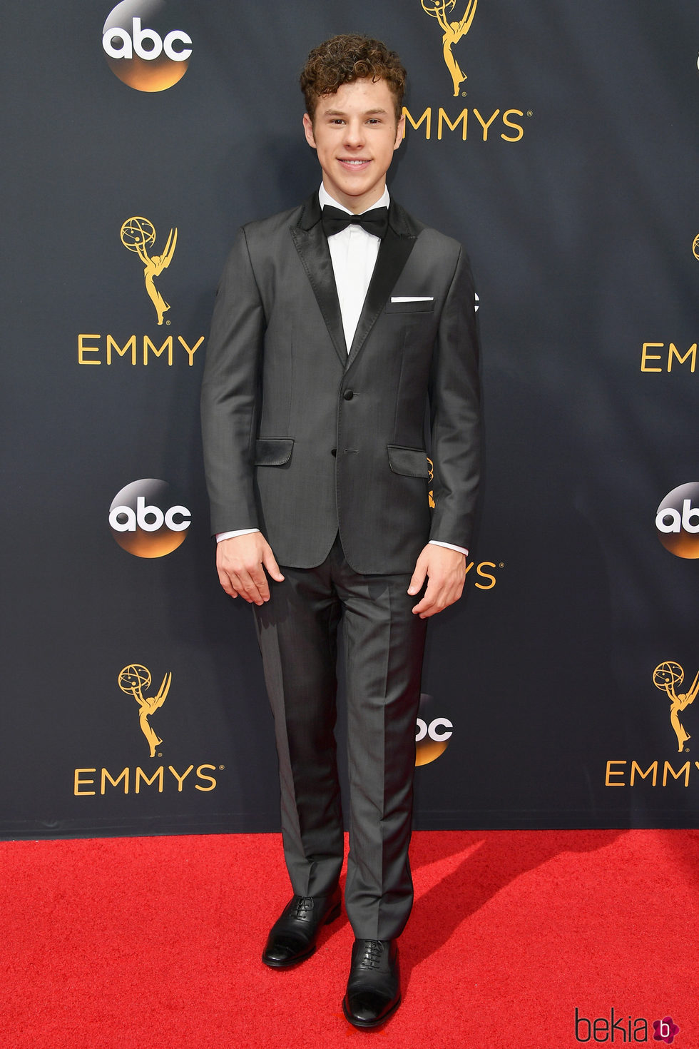 Nolan Gould en la alfombra roja de los Premios Emmy 2016