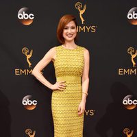 Ellie Kemper en la alfombra roja de los Premios Emmy 2016
