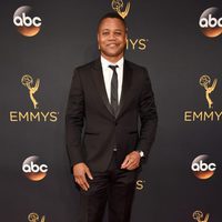 Cuba Gooding Jr en la alfombra roja de los Premios Emmy 2016