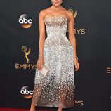 Olivia Culpo en la alfombra roja de los Premios Emmy 2016