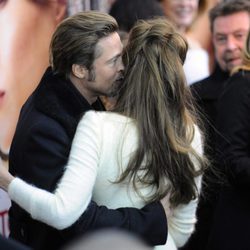 Angelina Jolie y Brad Pitt en la premiere de la película 'The Tourist'
