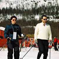 Marta Luisa de Noruega y Ari Behn esquiando